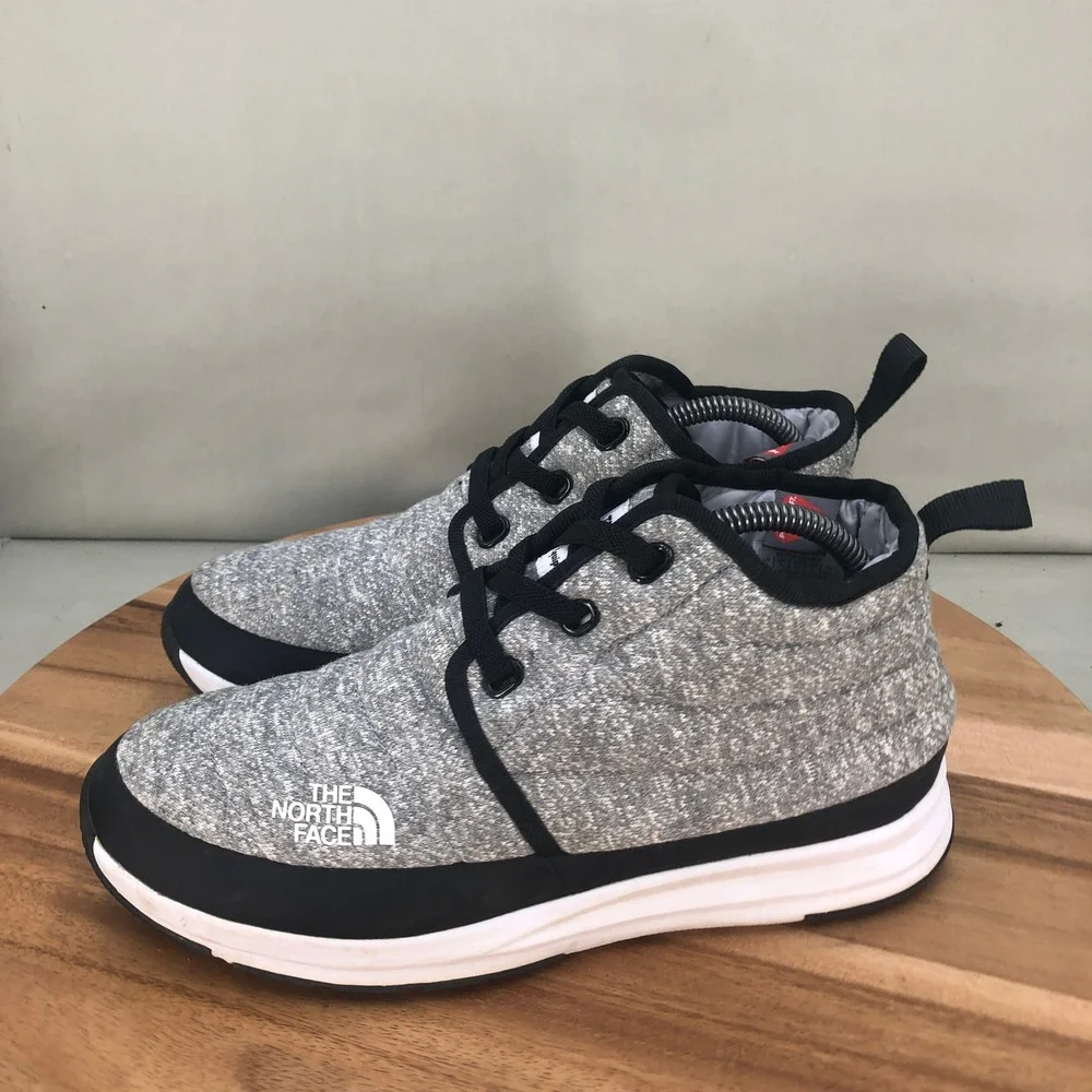 The North Face Thermoball Traction Bootie Mens 9 Gray Quilted Insulated Comfort